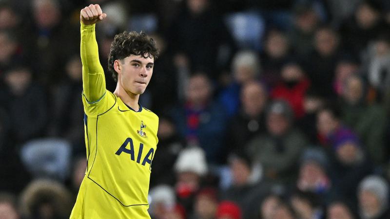 双响逆转塞尔塔，贝司机成博洛尼亚近26年欧战单场进球2+第一人（贝司机梅开二度逆转塞尔塔，成博洛尼亚近26年欧战首位单场2+射手）