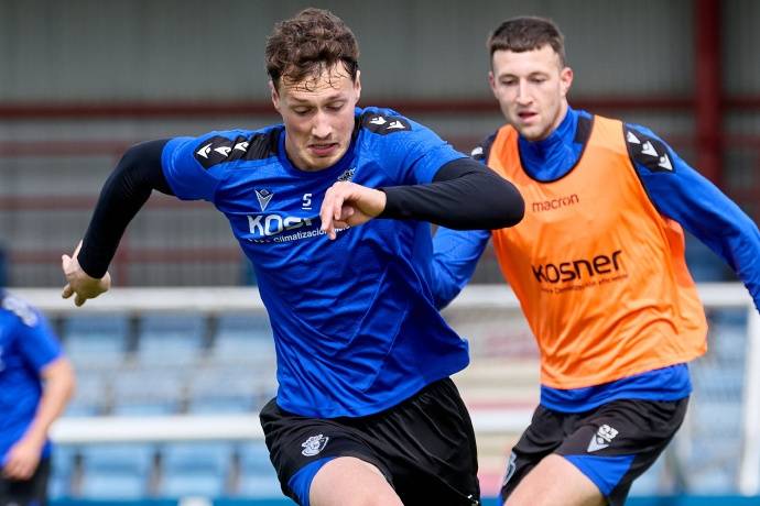 记者：摩纳哥已经决定明年夏天不会买断法蒂（记者：摩纳哥已决定明夏不执行法蒂买断条款）