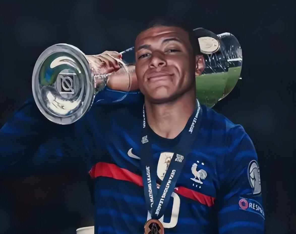 弗林蓬选交手过的最佳五人队：亚马尔、贝林、穆西亚拉在列（弗林蓬评出曾交手的最强五人组：亚马尔、贝林、穆西亚拉上榜）