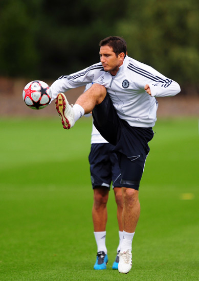 吉鲁专访：圣诞节是美妙的盛会；希望世界上不再有暴力（专访吉鲁：圣诞是美好的庆典，愿世间不再有暴力）