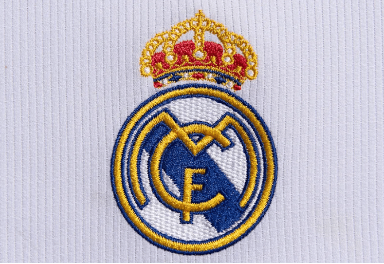 若日尼奥代表弗拉门戈赢下南美解放者杯，生涯再添重要冠军（若日尼奥随弗拉门戈问鼎解放者杯 生涯再添重磅冠军）