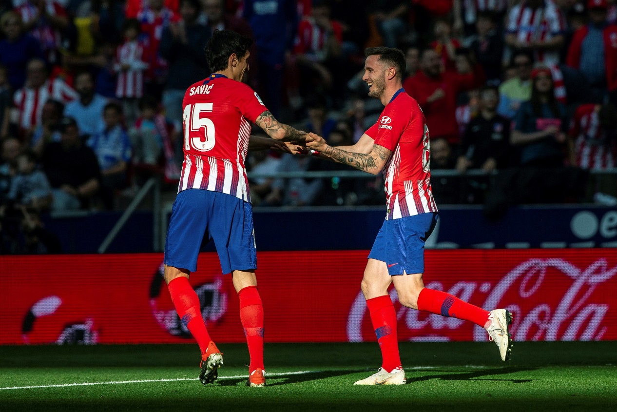 判决书：原天津泰达球员白某峰因受贿判有期徒刑一年，缓刑一年（判决书显示：前天津泰达球员白某峰因受贿获刑一年，缓刑一年）