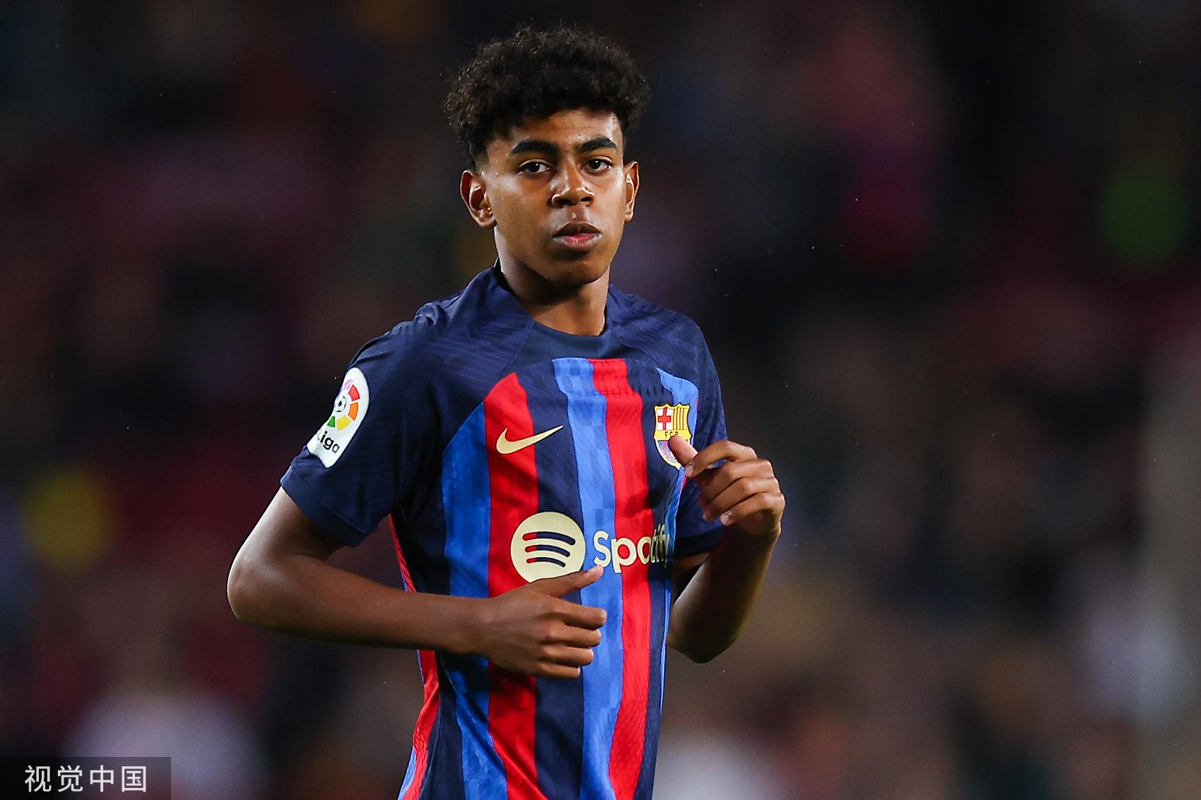 年少的奥尼尔梦想是当联盟最好的控卫，结果却成为了最强的中锋（少年奥尼尔曾立志做联盟最佳控卫，却最终成就最强中锋）