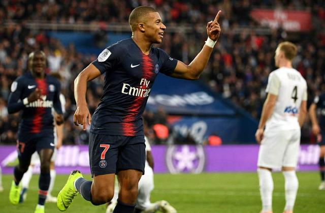 世体：费尔明今天将接受检查确定周末能否上场，预计欧冠复出（世体：费尔明今日接受检查评估周末能否出战，欧冠预计复出）